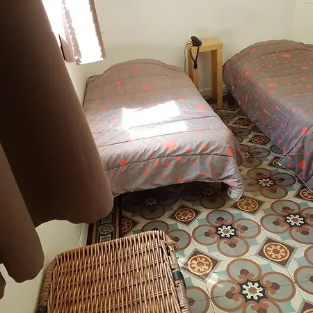 Des Poètes Avec Garage Privé Hotel Béziers